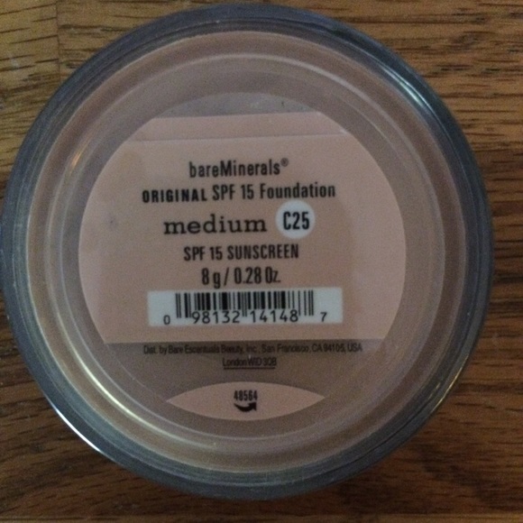 NWT BareMinerals Medium Foundation SPF 15 & Bag - Picture 6 of 10